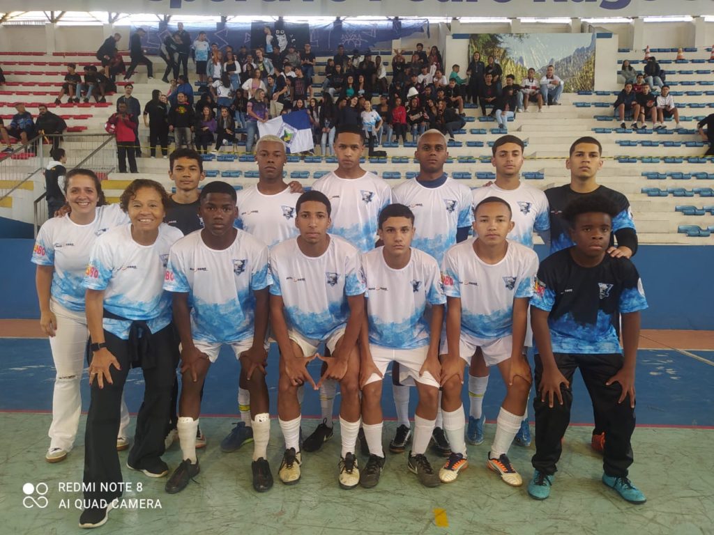 Equipe do GEO Rose Dalmaso é campeã em torneio de xadrez, no Rio